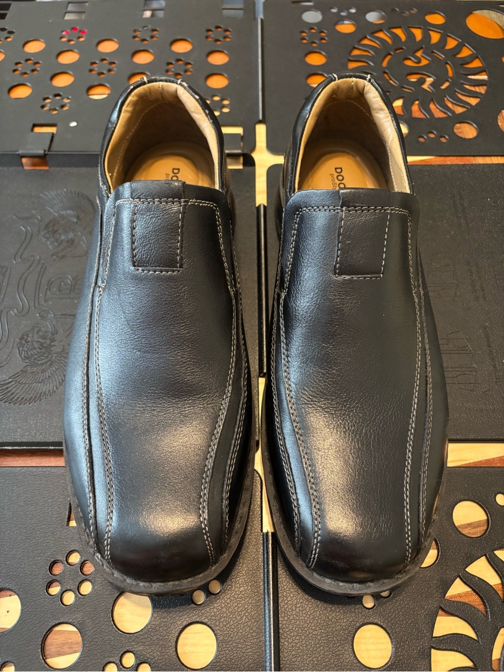 Dockers Men's Black Slip-On Leather Loafers